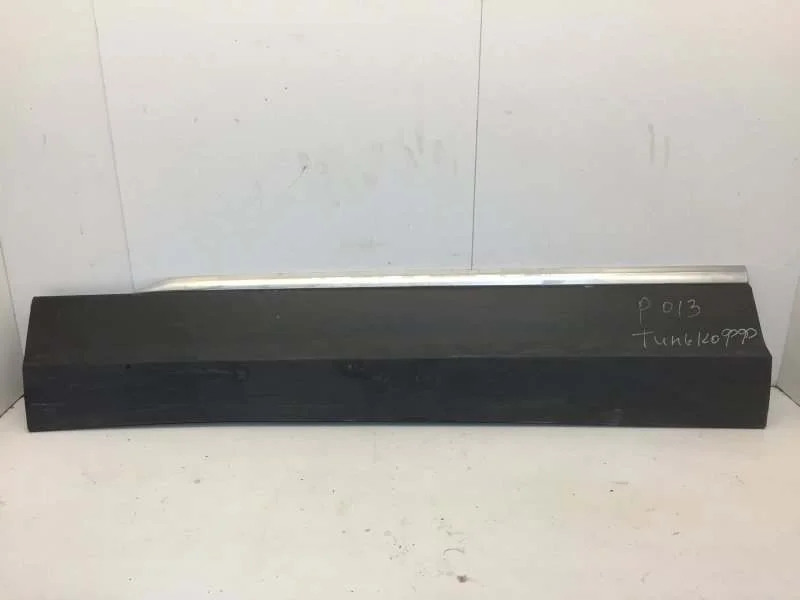 Накладка двери Volkswagen Tiguan 2016-2022