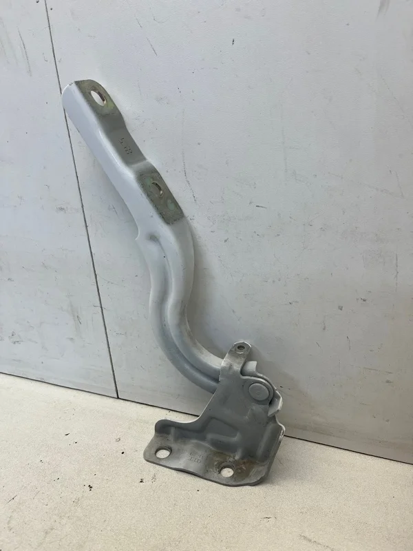 Петля капота Kia Rio 2016-2021 79110H0000 4, передняя левая