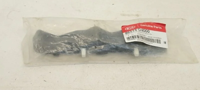 Кронштейн балки Kia Optima 2018-2020 86514D4000 4, передний правый