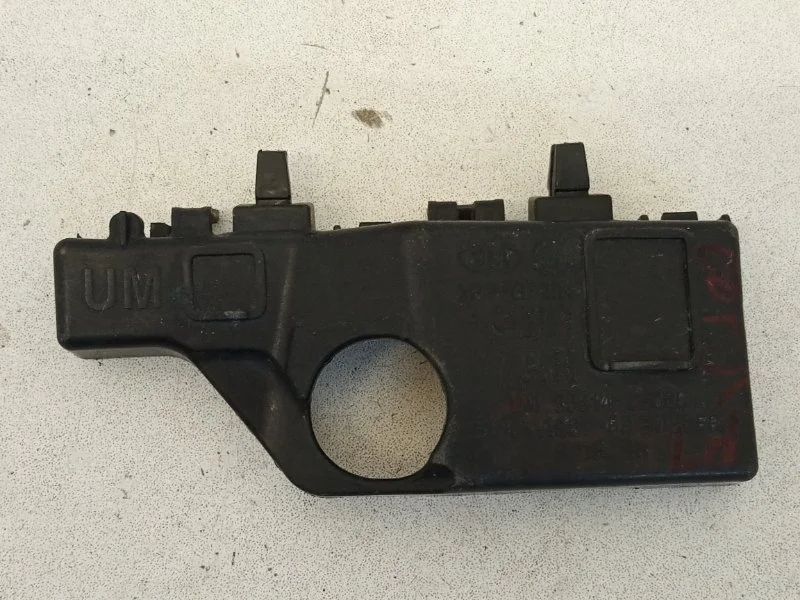 Кронштейн Kia Sorento 2014-2017 86514С5000 3, передний правый