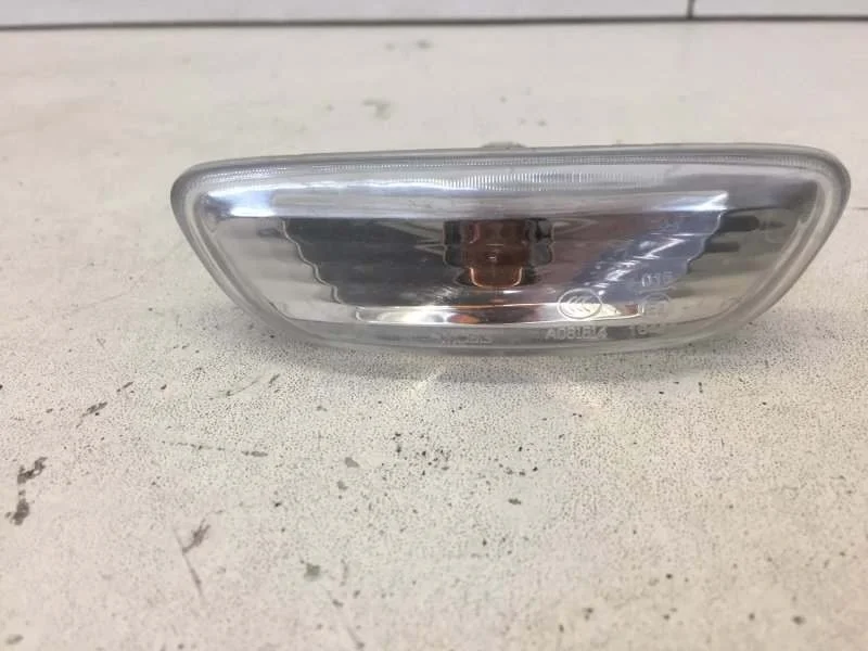 Указатель поворота Kia Rio 2017-2020 92304D8000 4, передний правый