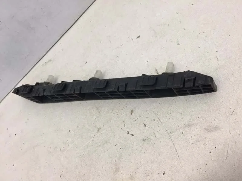 Кронштейн бампера Kia Ceed 2012-2018 86613A2000 2, задний левый