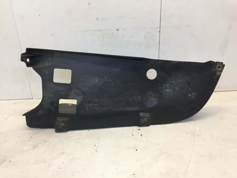 Пыльник бампера Toyota Land Cruiser 2007-2021 5872360070 200, задний правый