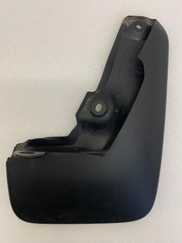 Брызговик Toyota Rav4 2018-2023 7662142130 XA50, передний правый