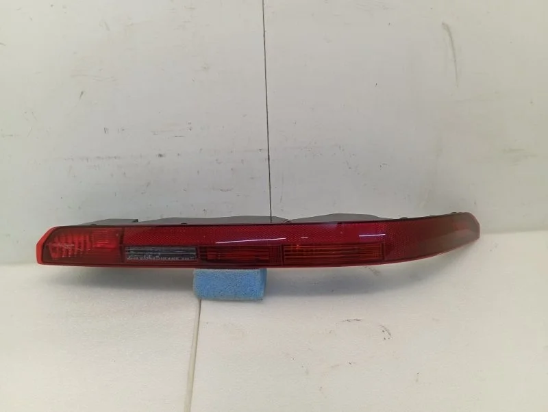 Фонарь противотуманный Audi Q7 2015-2020 4M0945096 2, задний правый