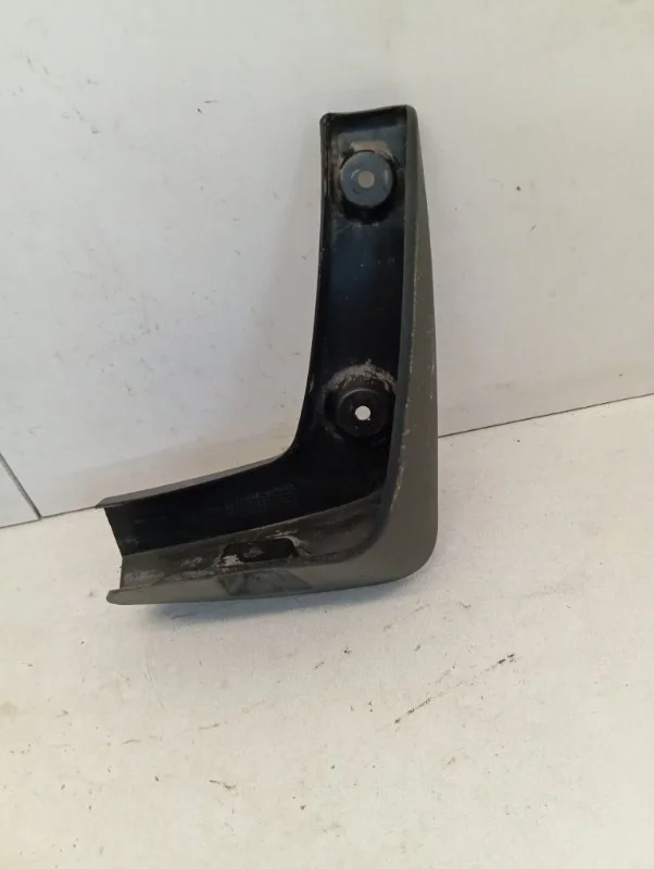 Брызговик Kia Rio 2011-2017 868424Y500 3, задний правый