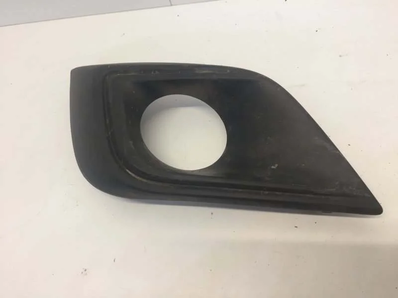 Накладка противотуманной фары Nissan Murano 2014-2021 622575AA0A 3, передняя правая
