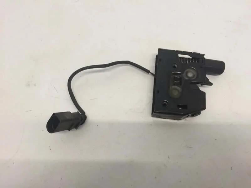 Замок капота Audi A6 2010-2018 4G0823509C C7, передний