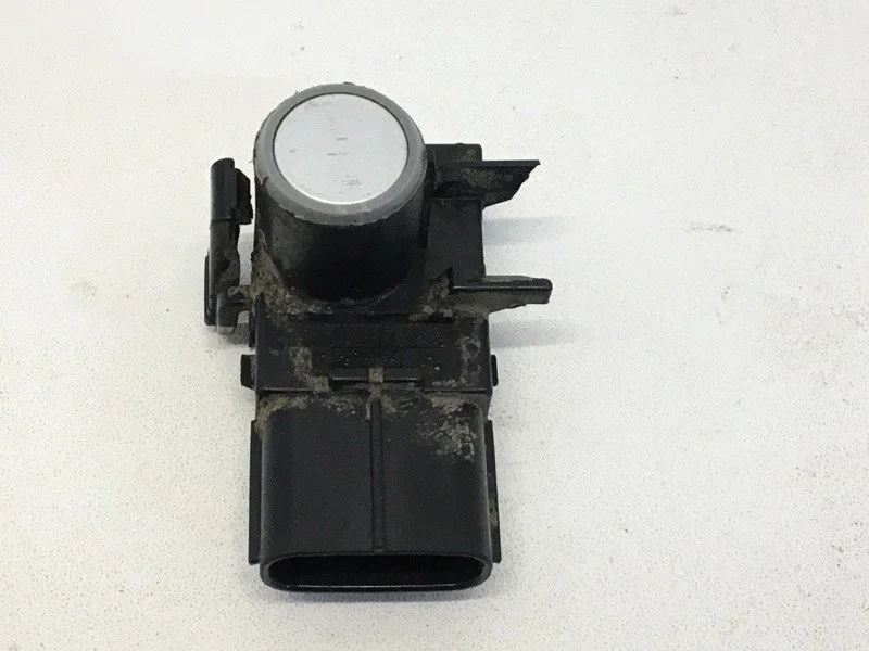 Датчик парковки Toyota Camry 2014-2018 8934133260 XV50, задний