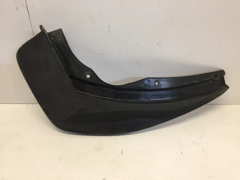 Брызговик Skoda Kodiaq 2016-2022 565821822 1, задний правый