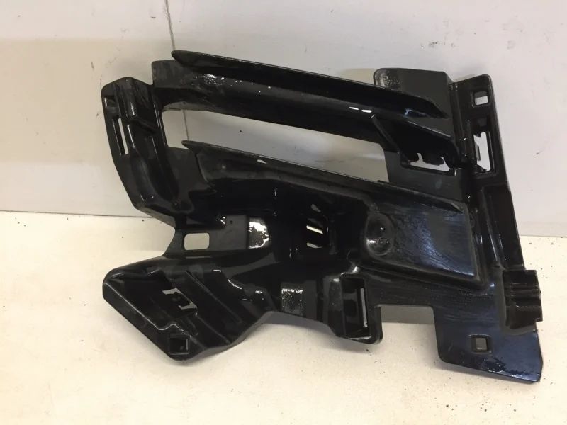 Кронштейн бампера Skoda Kodiaq 2016-2024 565807723 1, передний левый