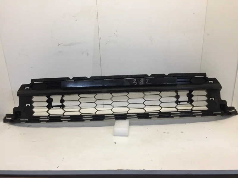 Решётка бампера Skoda Kodiaq 2016-2023 565853677E 1, передняя