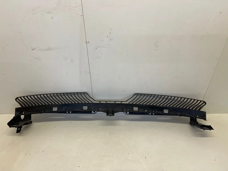 Кронштейн Volkswagen Tiguan 2016-2023 5NA805705H 2, передний