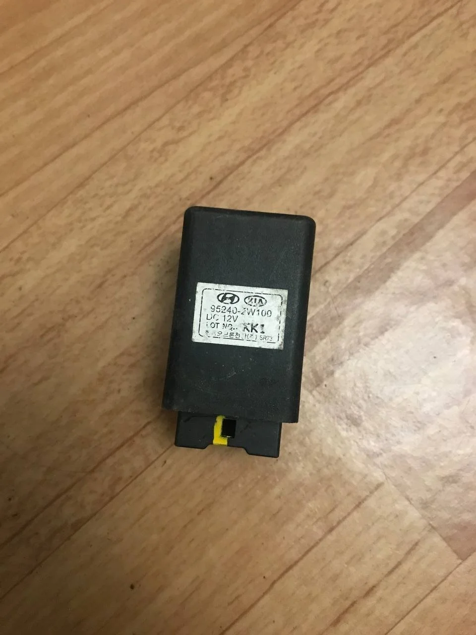 Реле Hyundai Santa Fe 952402W100