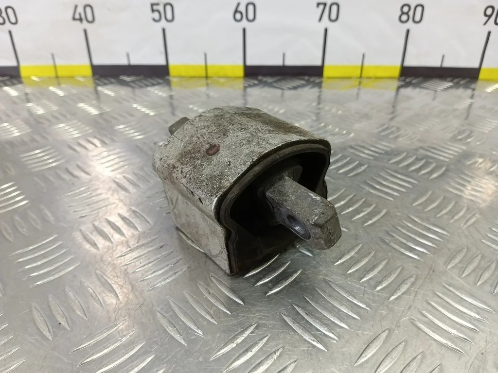 Подушка КПП (Гитара опора) MERCEDES-BENZ E-класс