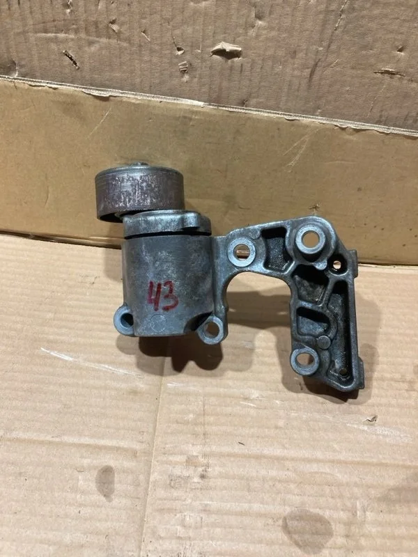 Кронштейн натяжного ролика TOYOTA HIGHLANDER 2014 1662031040 GSU55 2GR-FE 3.5