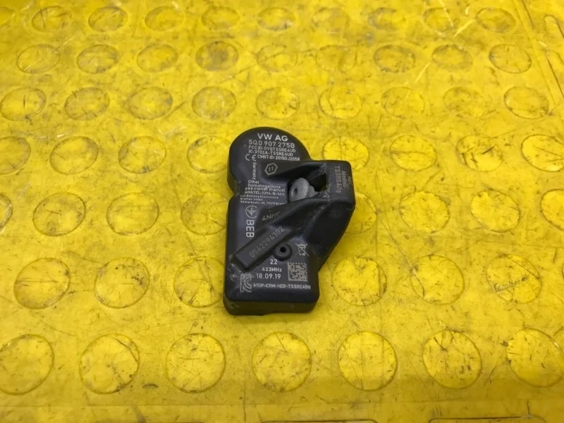 Датчик давления в шинах AUDI q8 2021 5Q0907275B 4MN CVMD