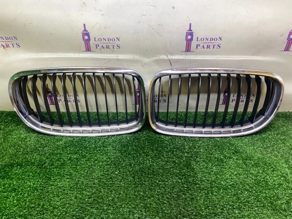 Решетка радиатора BMW E90