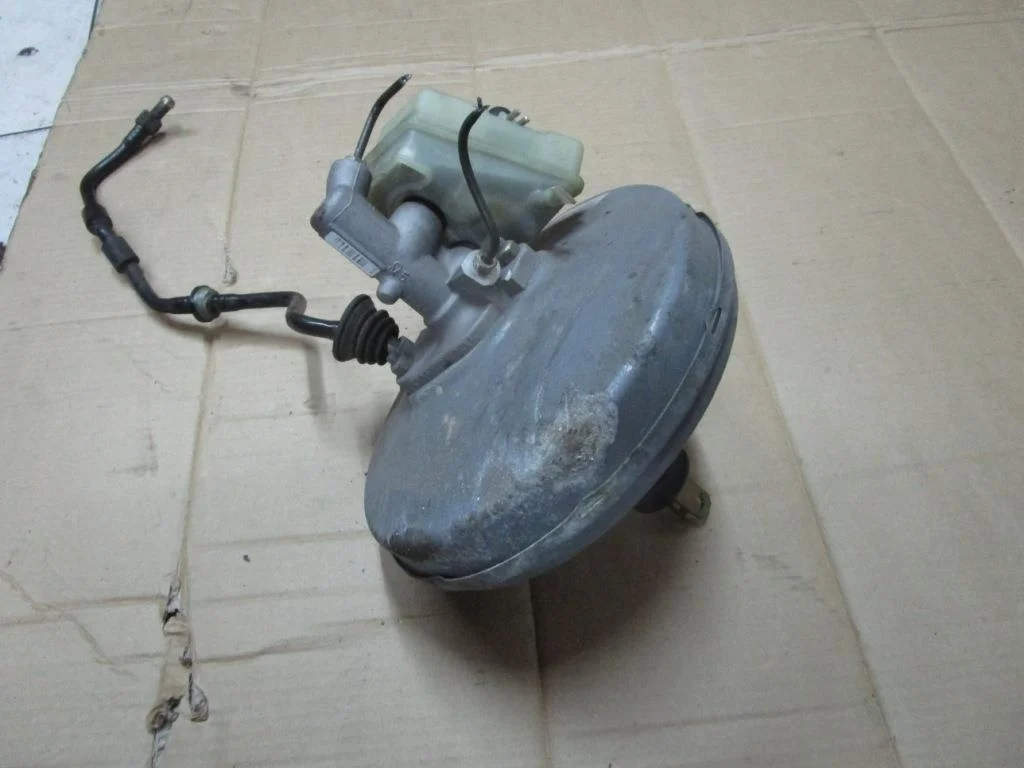 Вакуумный усилитель тормозов Mercedes-Benz