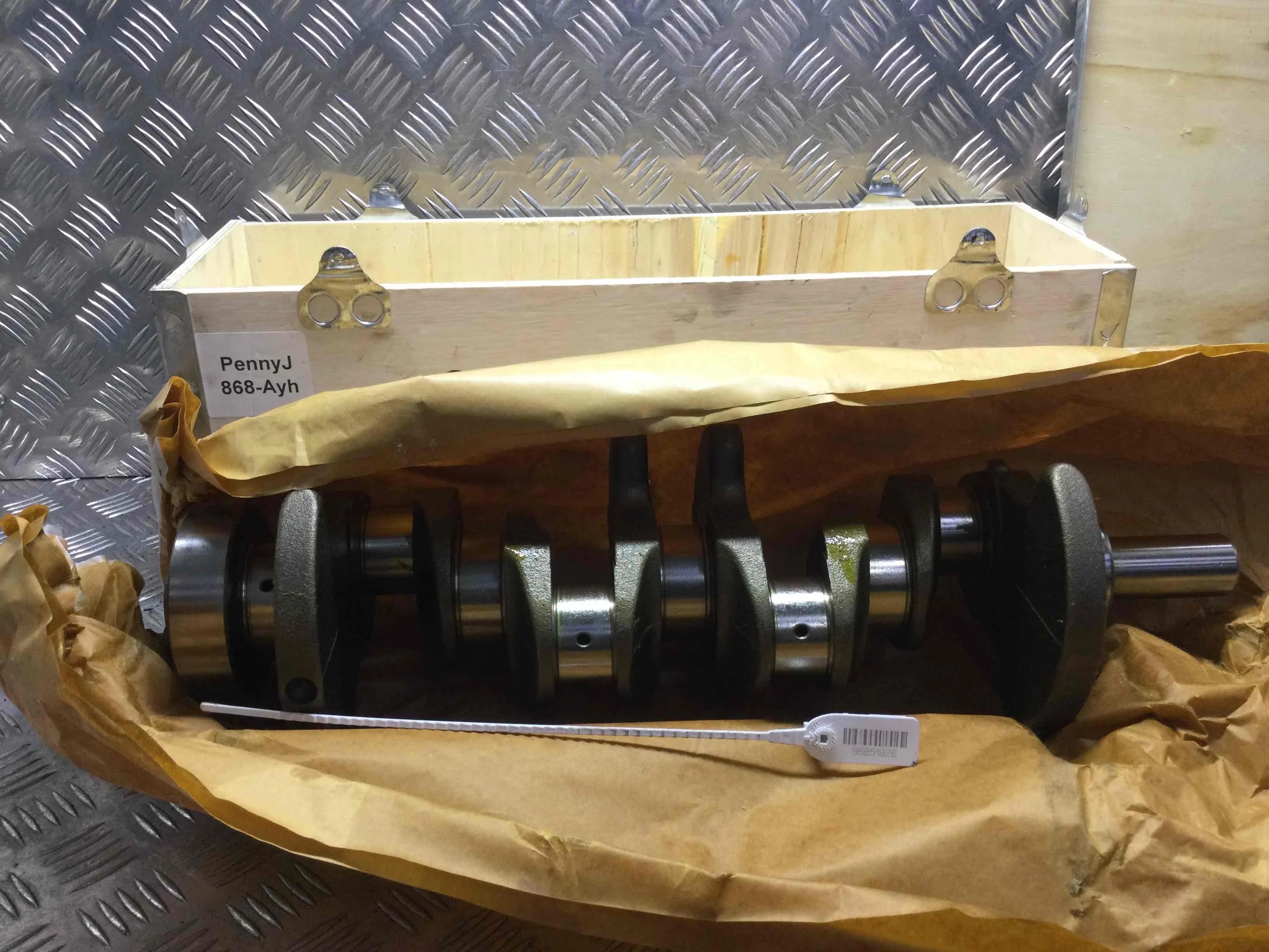 Коленвал Mercedes Sprinter Sprinter I (w901,w902,w903,w904) 1995 - 2006 дизель 2.2 CDI Механика Микроавтобус