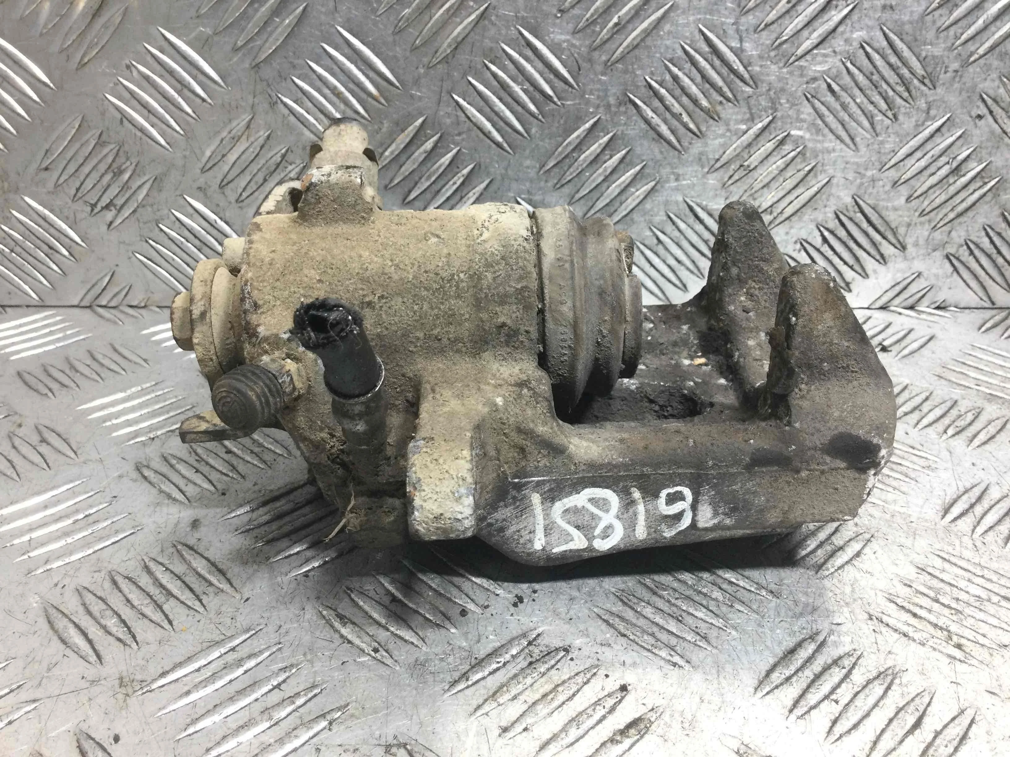 Суппорт задний правый Audi A3 8L [рестайлинг] (2000-2003) дизель 1.9 TDI Механика Х/б