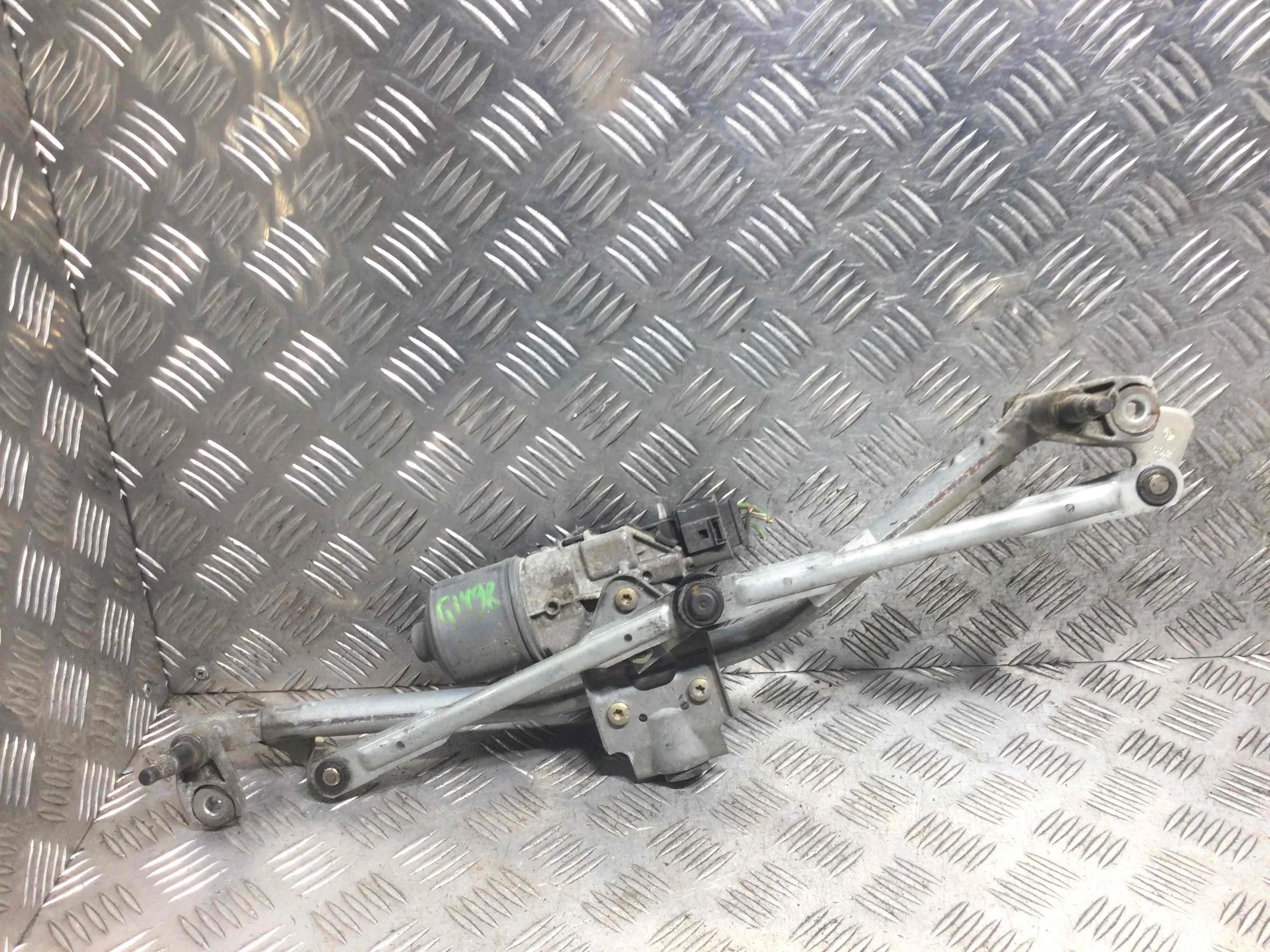 Механизм стеклоочистителя (трапеция дворников) Volkswagen Polo 4 поколение (2001-2005) бензин 1.2 i Механика Х/б