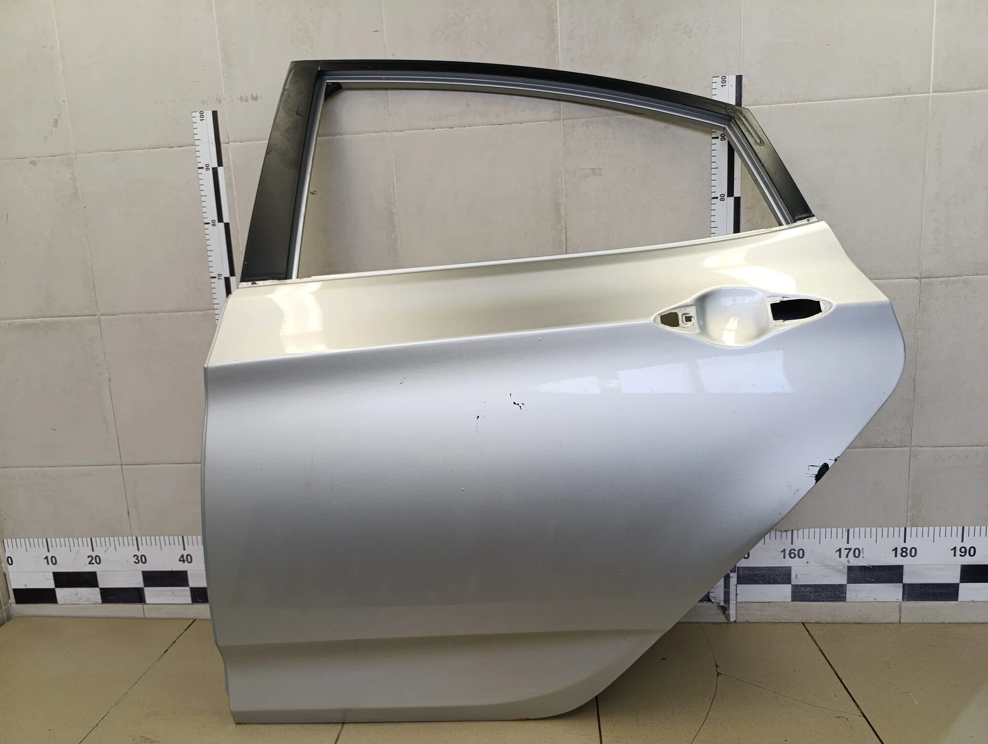 Дверь задняя левая Solaris 2010-2017