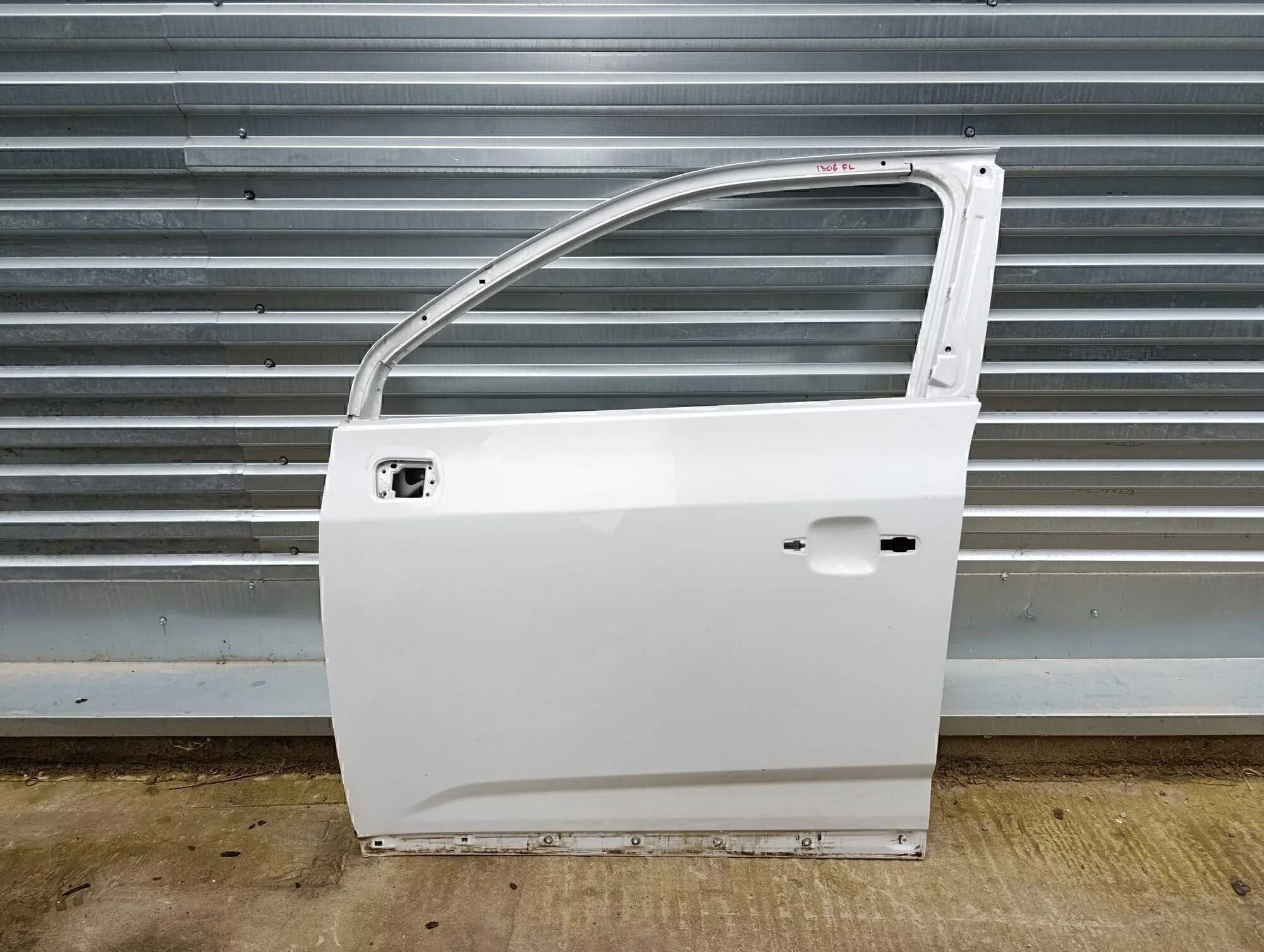 Дверь передняя левая Orlando 2011-2015