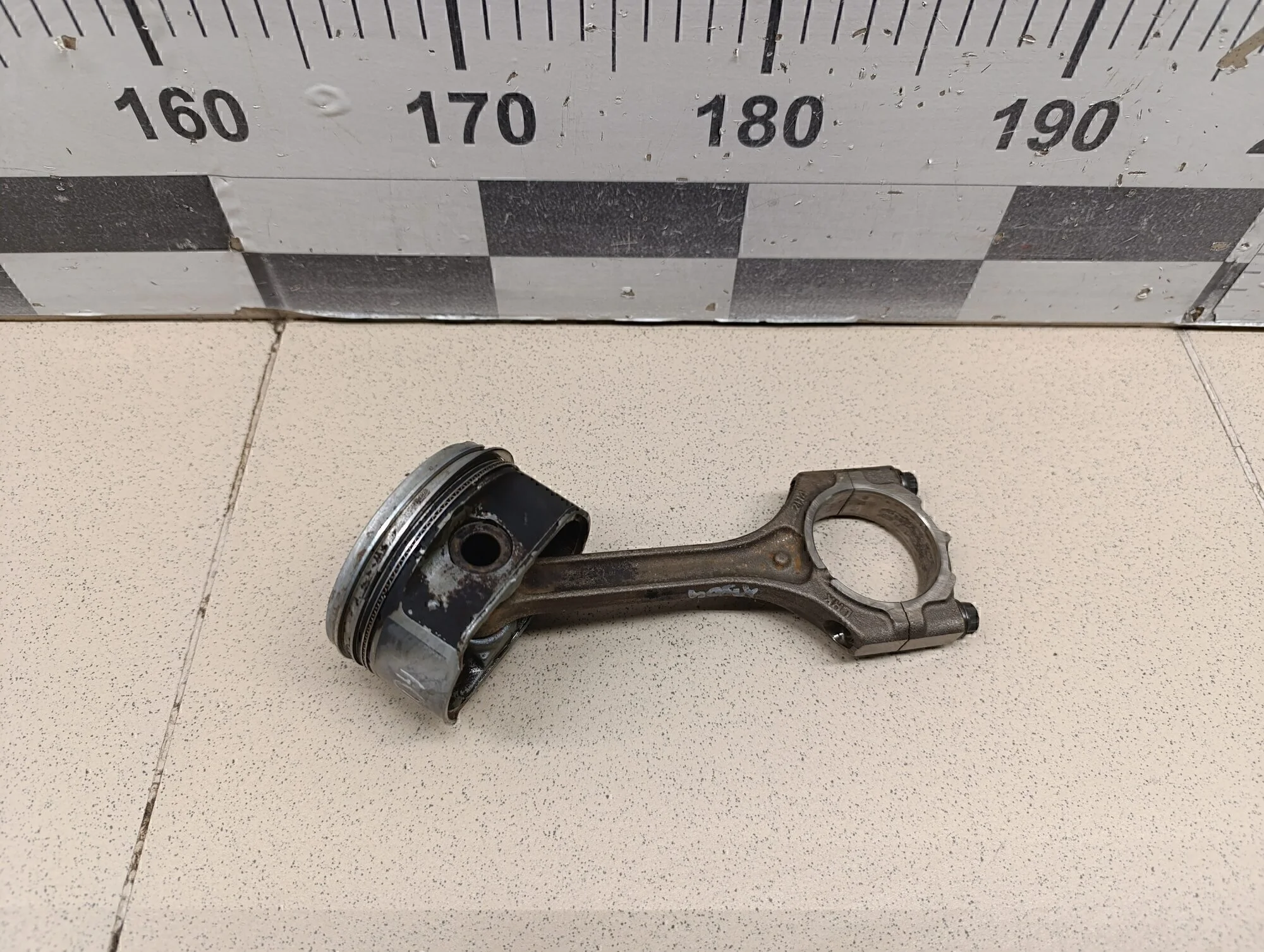 Поршень с шатуном Solaris 2010-2017