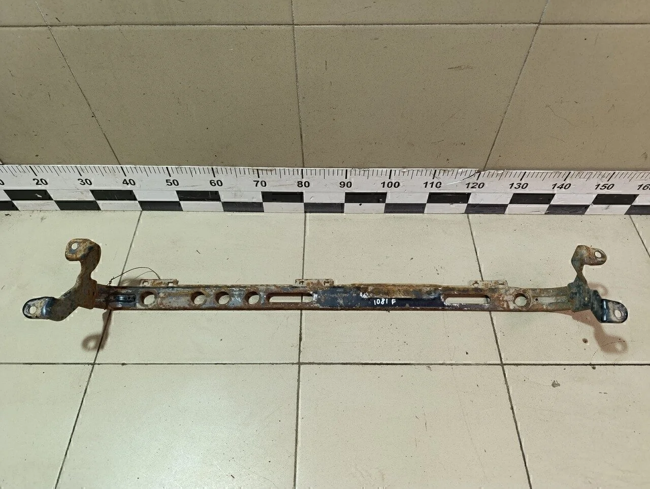 Балка подрадиаторная Focus II 2005-2008