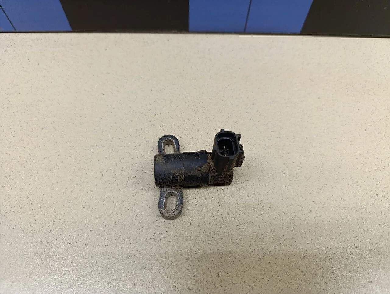 Датчик положения коленвала Focus II 2005-2008