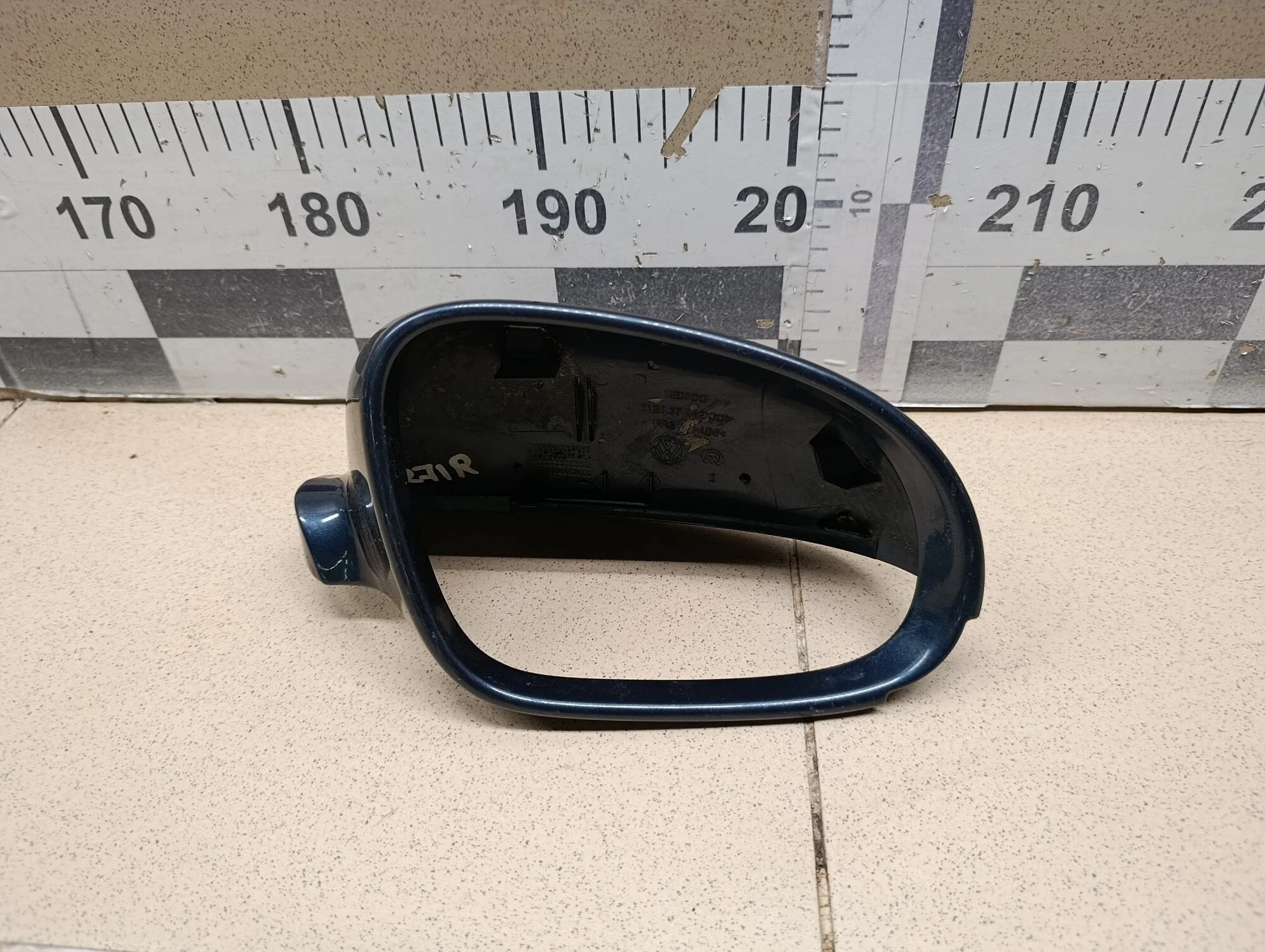 Корпус зеркала правого Jetta 2006-2011