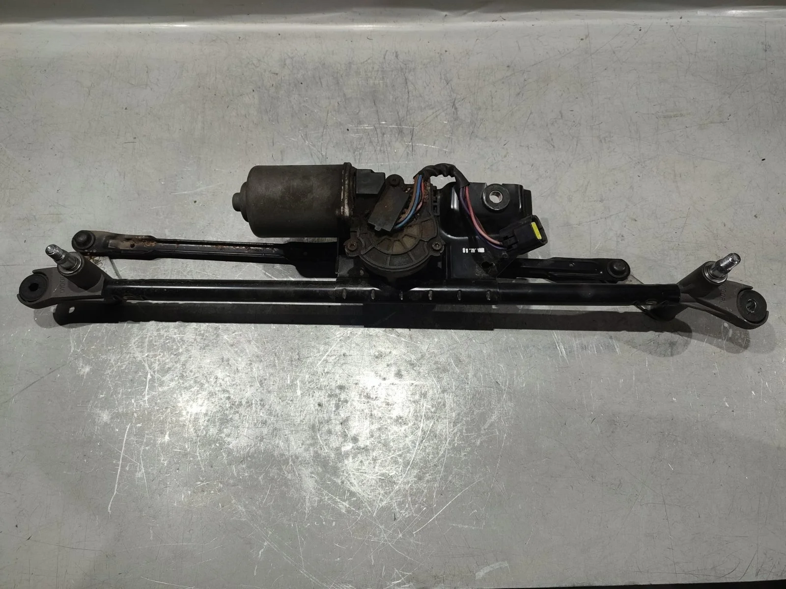 Стеклоочиститель SsangYong Actyon 2008 C100