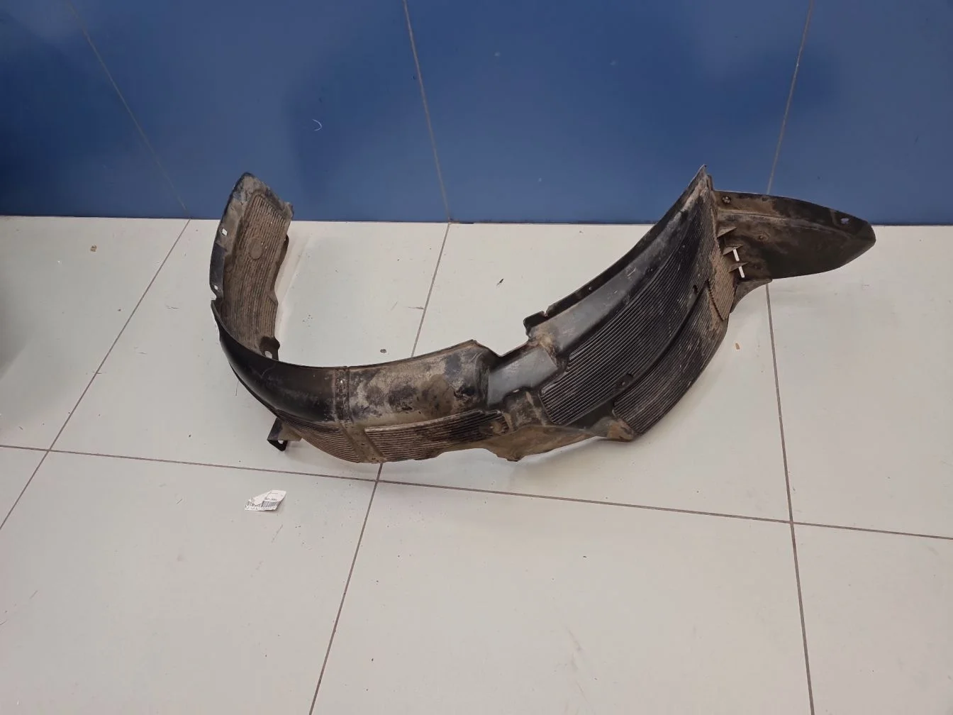 Локер левый передний для Hyundai Solaris 2010-2017