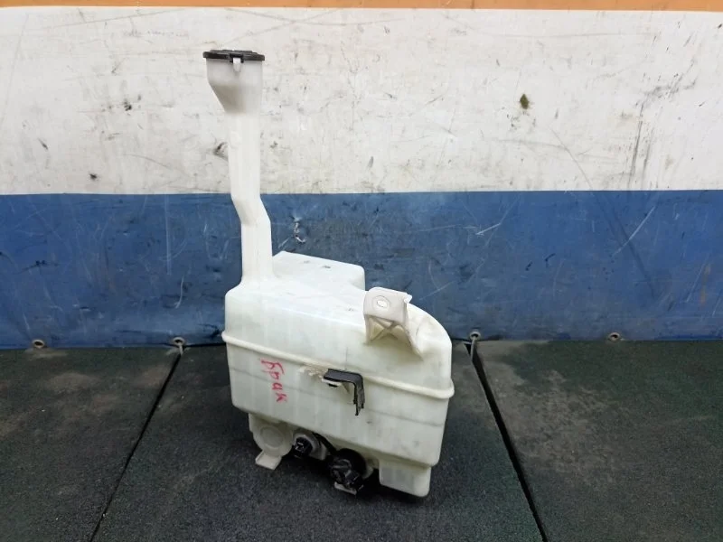 Бачок омывателя Toyota Camry 2015 8531506270 ASV50 2.5 2AR-FE