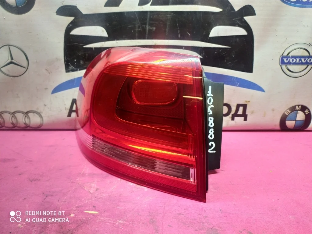 Фонарь задний левый Touareg 2010-2018 7P6945095D