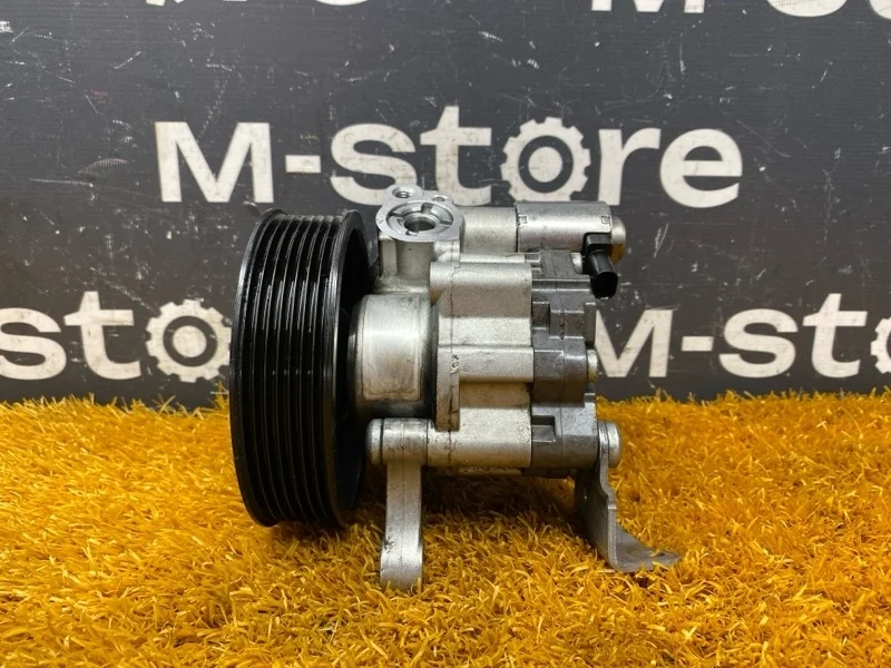 Гидроусилитель Mercedes-Benz E-class 2010 A0064664801 W212 642.850