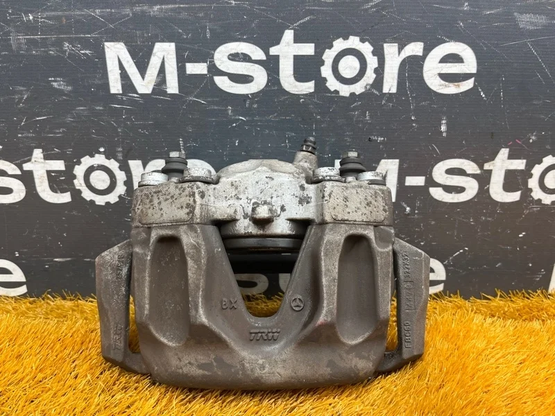 Суппорт Mercedes-Benz E-Class 2010 A2044213281 W212 642.850, передний правый