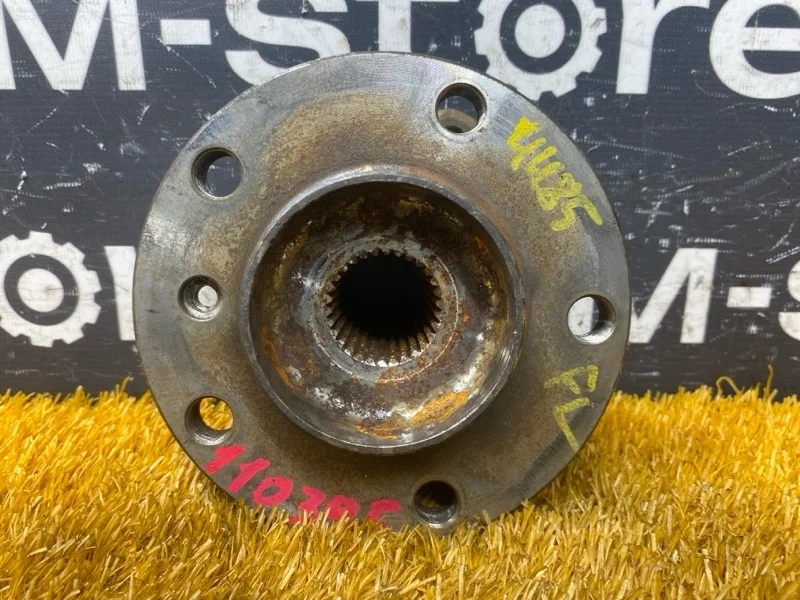 Ступица Bmw X5 2007 31226882263 E70 N52B30A, передняя левая