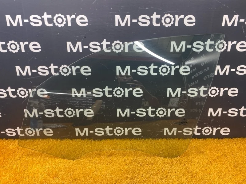 Стекло боковое BMW 1-Series 2009 51337067791 E87 N46B20B, переднее левое