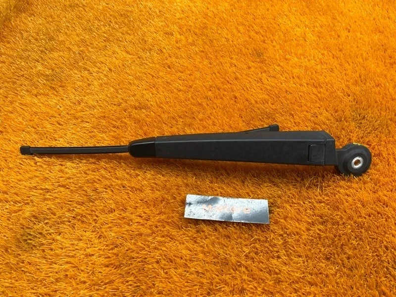 Поводок стеклоочистителя Volkswagen Touareg 2007 7L6955707 7L BHK, задний