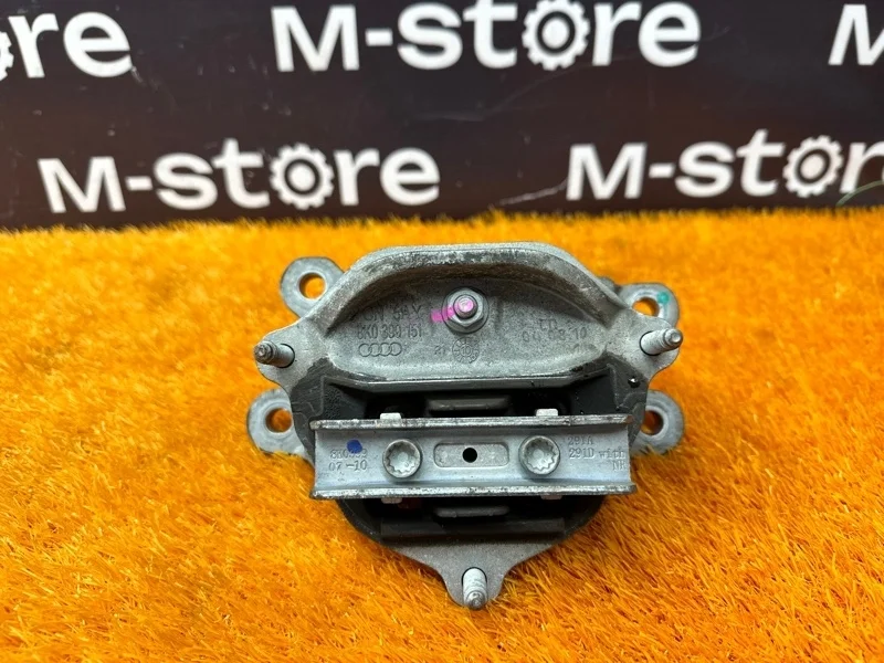 Подушка КПП Audi A5 2010 8K0399151 8T CDN