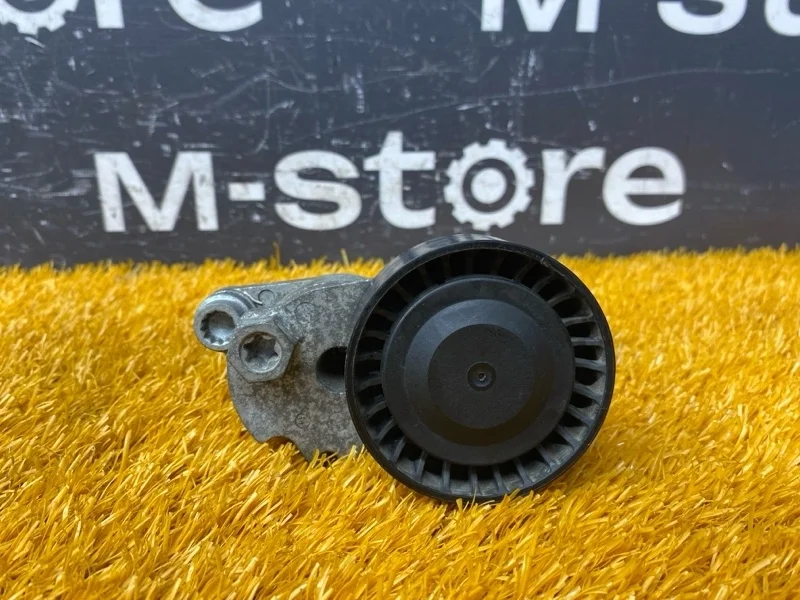 Натяжитель приводного ремня Audi A3 2014 04E145299L 8V CXS