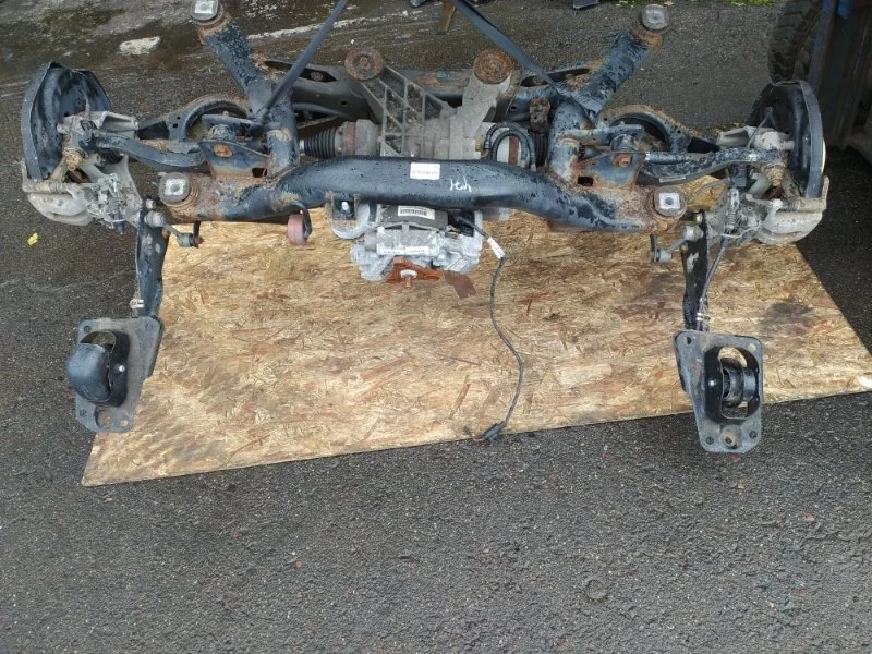 Балка подвески сборе Audi TT 2012 8J3