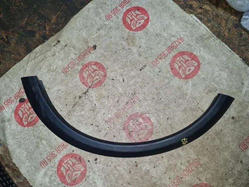 Накладка крыло VOLVO C30 2011 MK