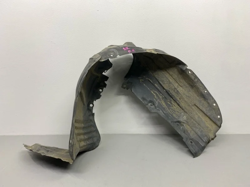 Подкрылок Mazda 3 BK