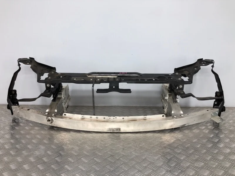 Передняя панель Mercedes C200 W204