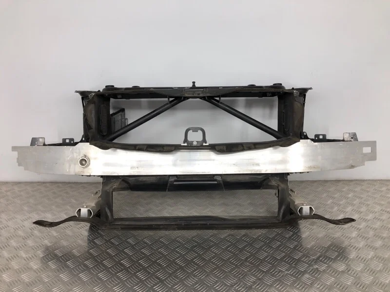 Передняя панель BMW 4 F32