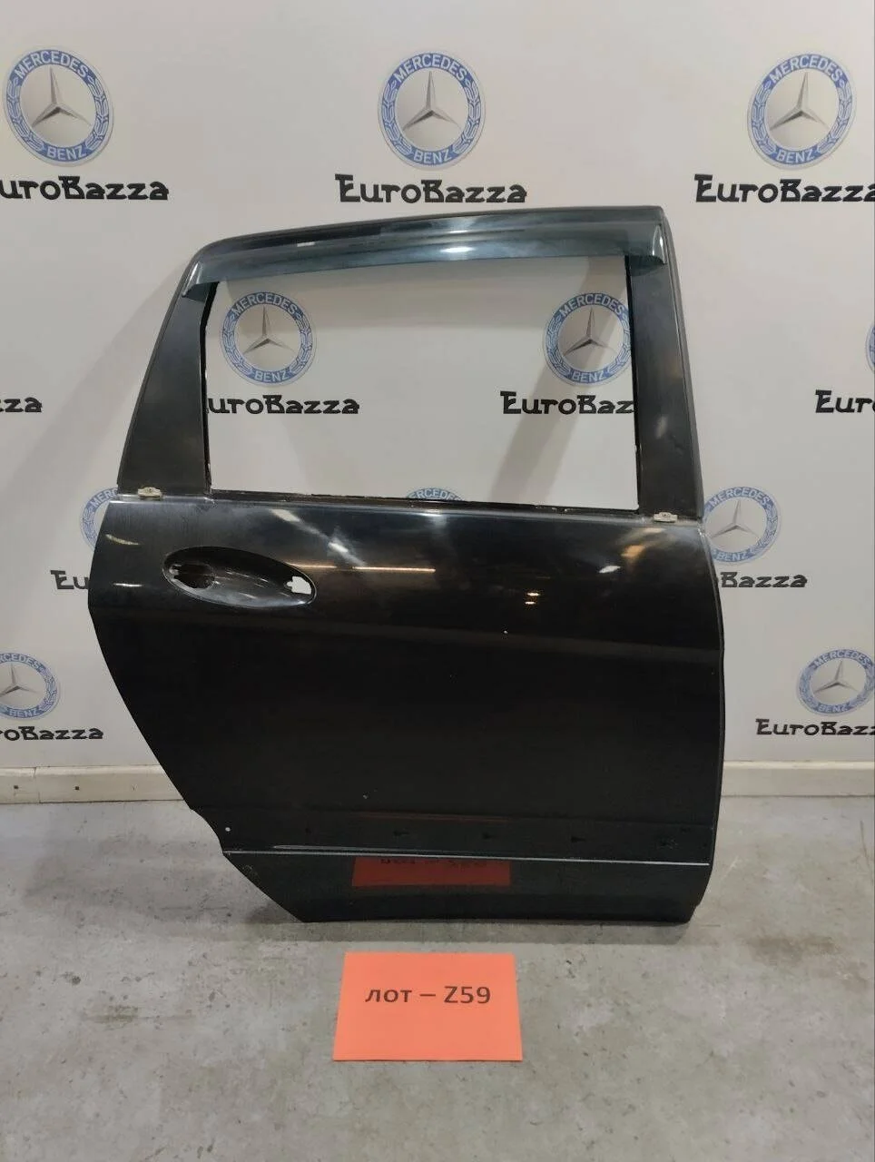 Дверь задняя правая Mercedes W245