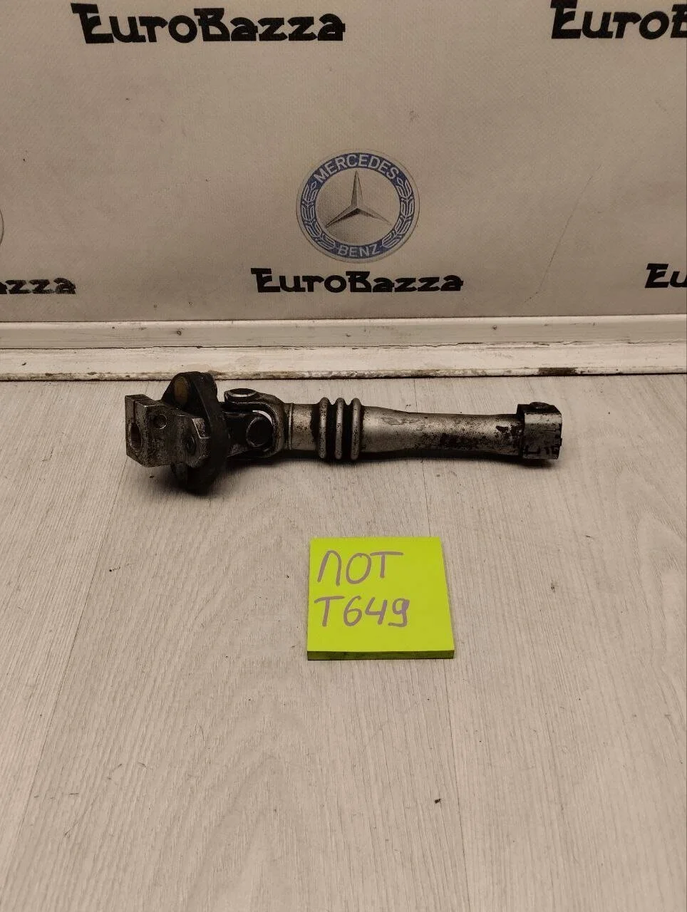 Кардан рулевой Mercedes W204